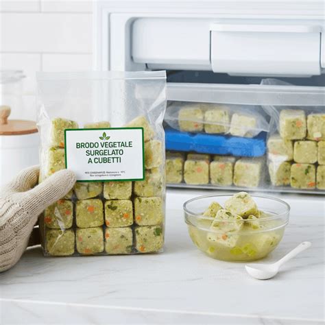cubetti di brodo vegetale congelati