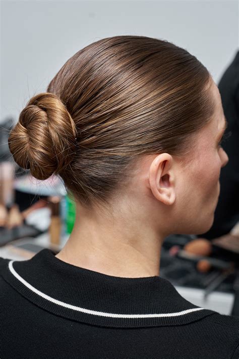 Chignon a forma di lumaca con fermacapelli