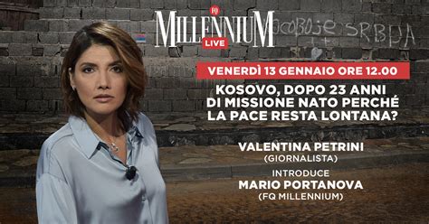 Valentina Petrini impegnata in un'attività di reportage sul campo