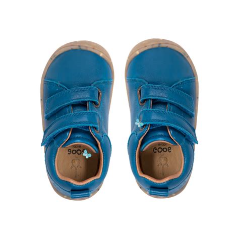 scarpe per bambina con suola flessibile e chiusura pratica