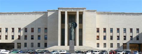 Dettaglio architettonico del Rettorato della Sapienza di Roma