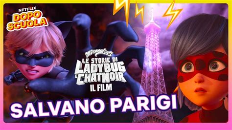 Ladybug e Chat Noir in azione sopra Parigi