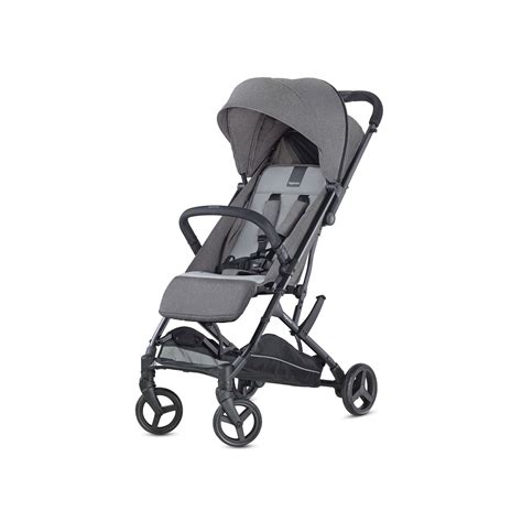 Passeggino Inglesina Sketch in una configurazione urbana moderna