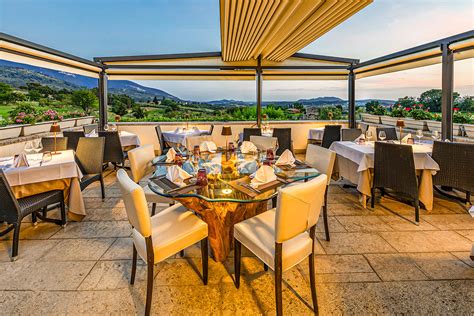 vista panoramica della facciata del ristorante La Culla a Mede