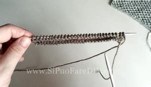 lavorazione a maglia in tondo su quattro ferri