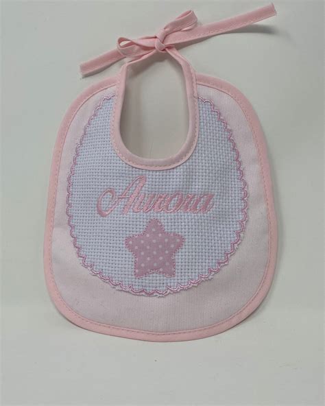 Bavaglino personalizzato con fiocco e nome