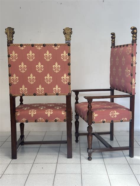 collezione di seggioloni moderni
