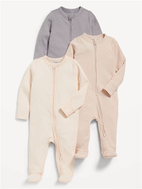 Baby wearing a onesie with a two-way zipper