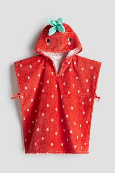 Poncho per bambini dai colori vivaci realizzato a mano