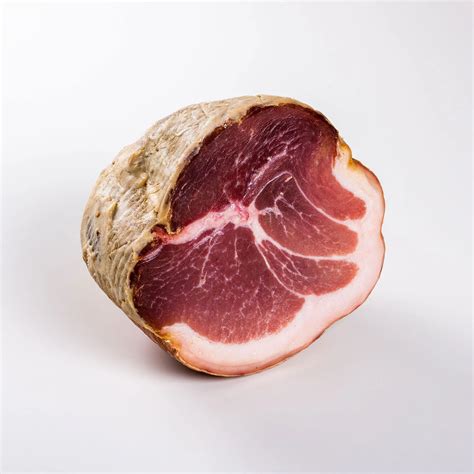 Sezione trasversale di una culatta artigianale con la sua tipica fascia di grasso esterna