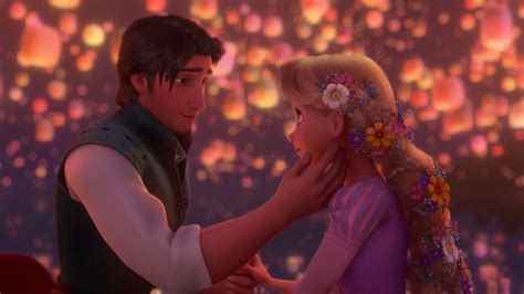 Famiglia vestita da Rapunzel, Flynn Rider e Pascal