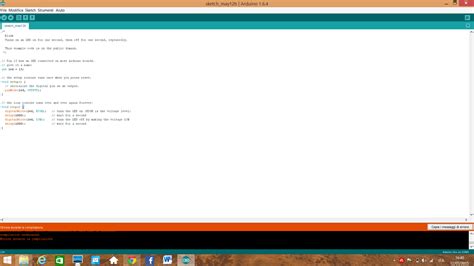 Interfaccia di Code::Blocks durante la compilazione