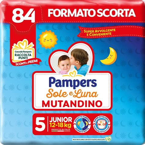 Pannolino Pampers Sole e Luna con evidenza dei microgranuli assorbenti