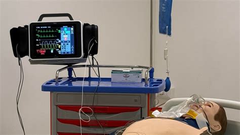 Scenografia di simulazione di emergenza medica