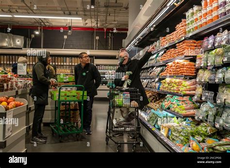 Interno di un supermercato Whole Foods Market