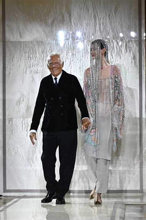 Bambola Laura Biagiotti Bimba con abiti iconici della casa di moda