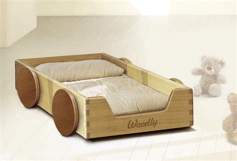 Immagine della culla Roll di Woodly in un ambiente domestico