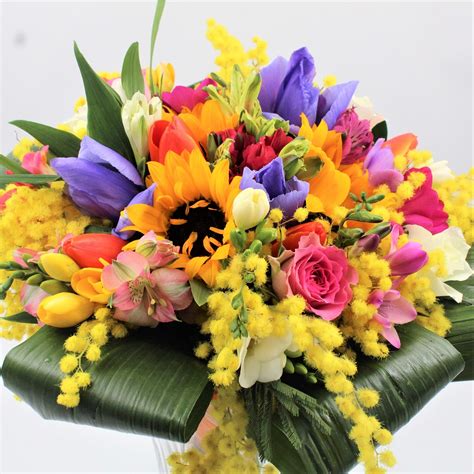 Bouquet di fiori diversi