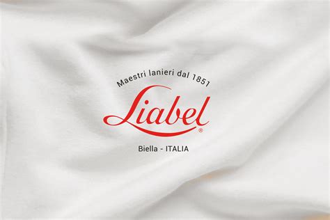 logo del marchio Liabel, simbolo di qualità e tradizione nell'abbigliamento per bambini