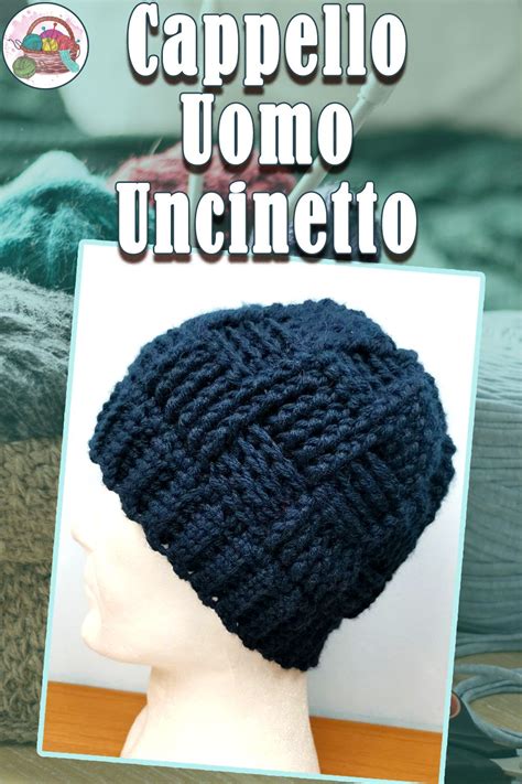 Varietà di cappellini all'uncinetto