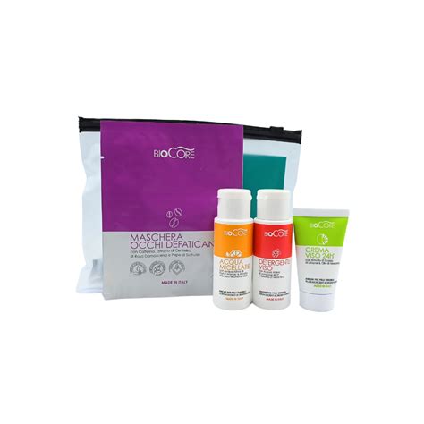 Kit da viaggio ideale per mamme che allattano: tiralatte, sacche, borsa termica e gel igienizzante