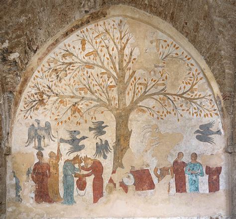 Visitatori sul palco panoramico per ammirare l'Albero della Fecondità