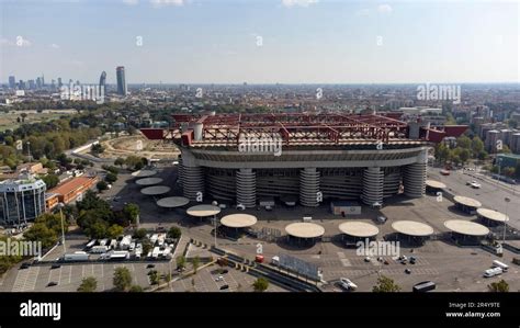 Veduta aerea dello Stadio Giuseppe Meazza a Milano