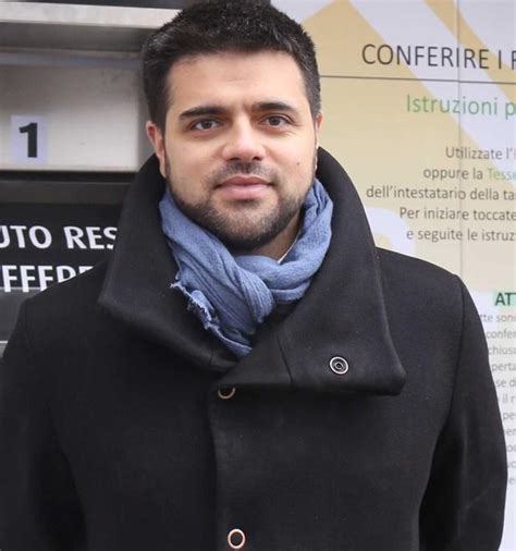 Mirko Tutino durante un intervento pubblico a Reggio Emilia