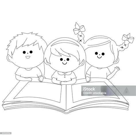 Immagine di bambini che leggono un libro di poesie con espressioni pensierose