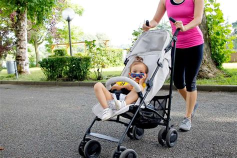 Grafico comparativo dei pesi dei passeggini leggeri