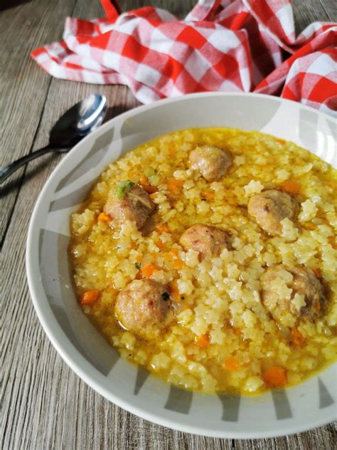 Piatto di pastina per svezzamento
