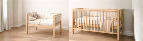 confronto visivo tra una culla in legno classica e un modello moderno con ruote