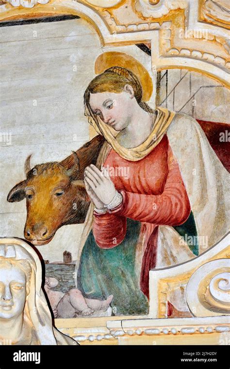 Affresco della Natività di Maria in una chiesa antica