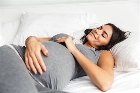 schema grafico sulla posizione ottimale per il sonno in gravidanza