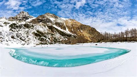 vista del Lago Palù con le sue acque cristalline