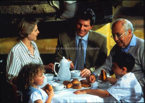 Famiglia felice anni 80