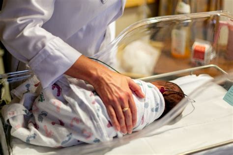 Corredo neonato per l'ospedale