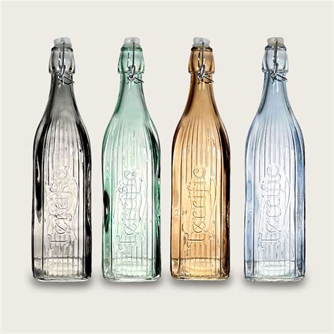 Logo 3 Sprouts e immagini di prodotti assortiti