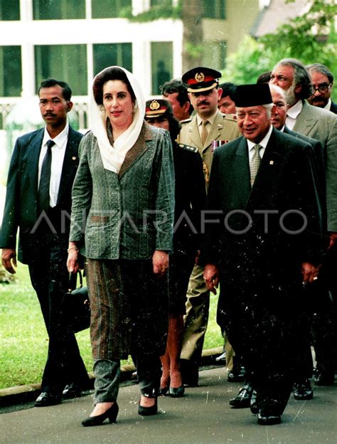 Ritratto di Benazir Bhutto