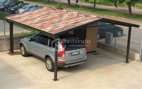 Box in ferro con pannelli alti