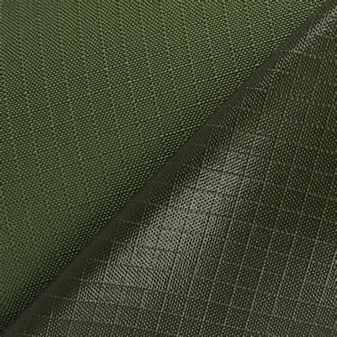 Dettaglio del tessuto ripstop per zaini resistenti