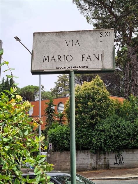 Mappa schematica dell'incrocio tra via Mario Fani e via Stresa con le posizioni dei veicoli brigatisti