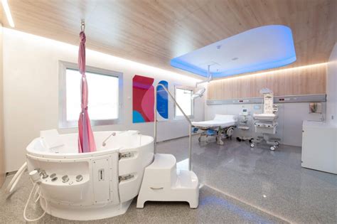 Sala parto moderna in una clinica
