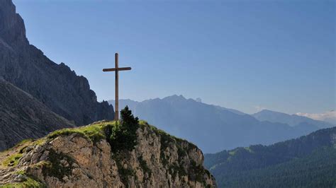 La Croce di Capreo sulla vetta
