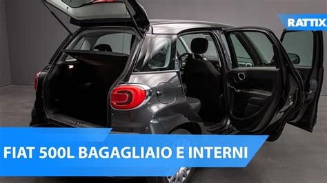 Vista del bagagliaio aperto della Fiat 500L