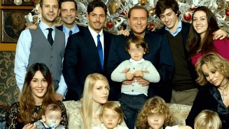 La famiglia Berlusconi festeggia un nuovo arrivo