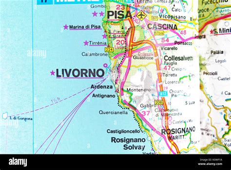 Mappa della provincia di Livorno con evidenziati gli ospedali di Cecina, Piombino ed Elba