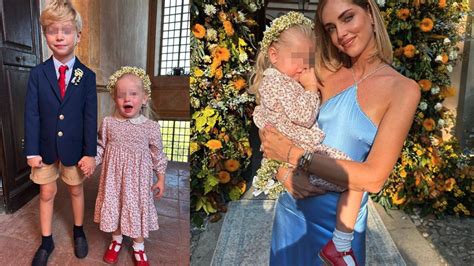 Dettaglio del piccolo Leone Lucia Ferragni durante il ricevimento