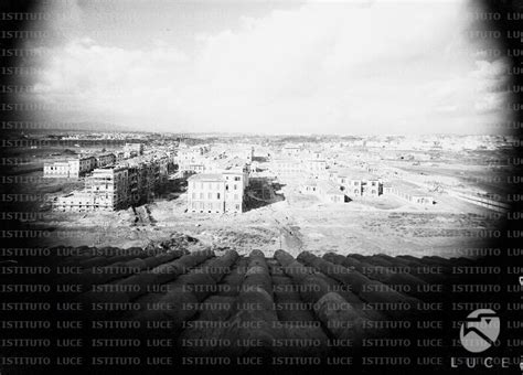 Foto d'archivio dei primi padiglioni ospedalieri dell'isola