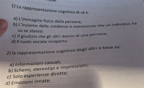 Rappresentazione di una persona presuntuosa